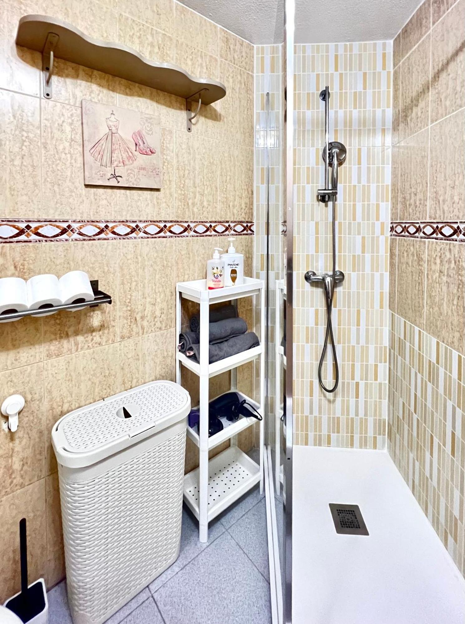 Renovated Cosy Studio 350 M Playa Del Cura, With Official Touristic License Torrevieja Luaran gambar